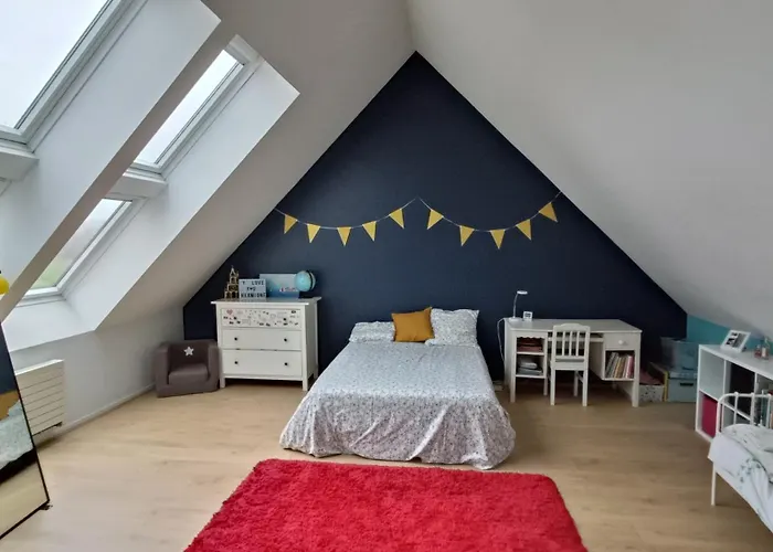 Ferme De Caractere Avec Piscine Et Cheminee