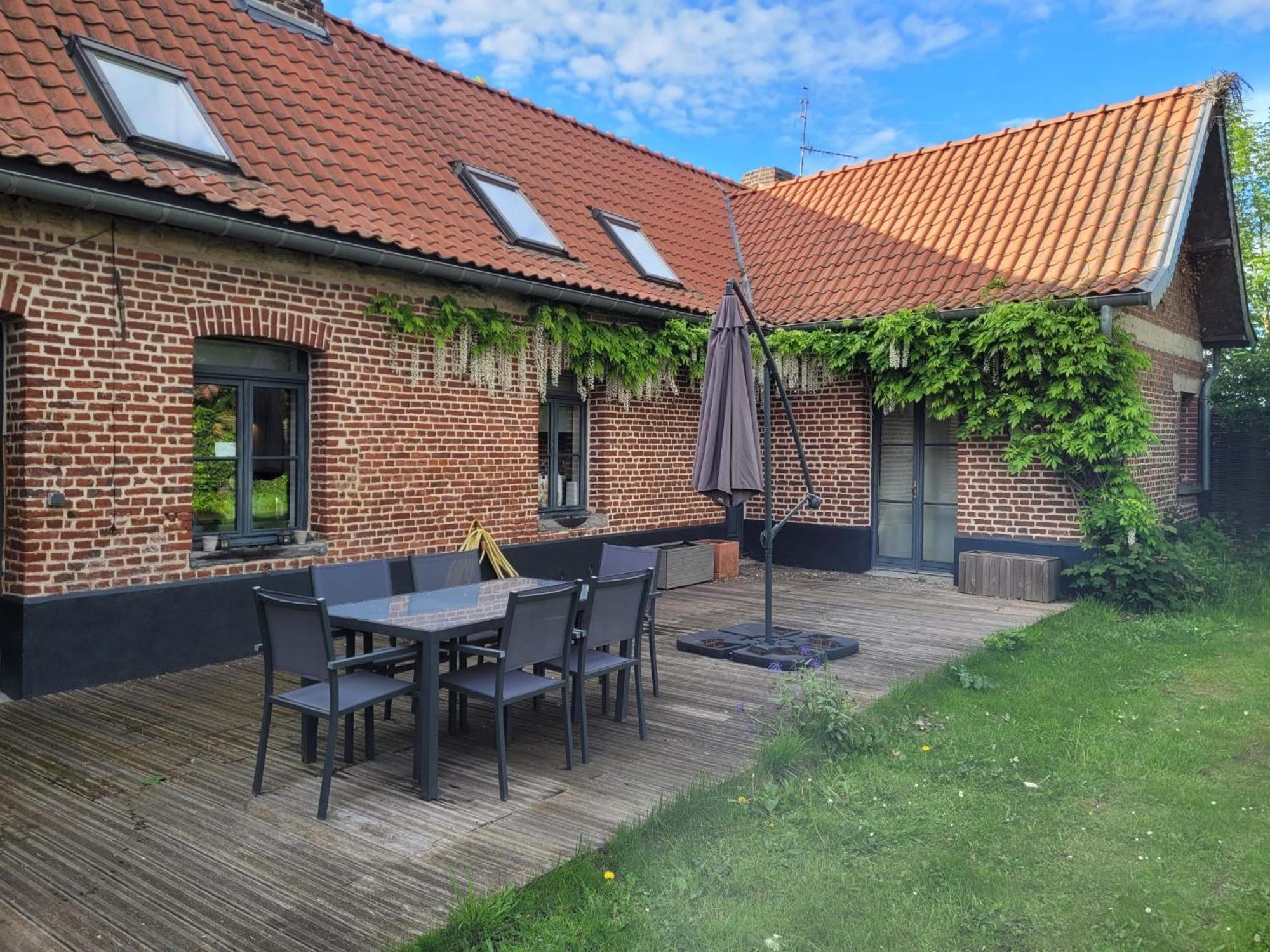 Ferme De Caractere Avec Piscine Et Cheminee Villa